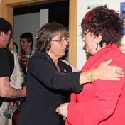 Divadlo Na Jezerce Jirina-Bohdalova-s-Barou-Hrzanovou foto-Jana-Pertakova